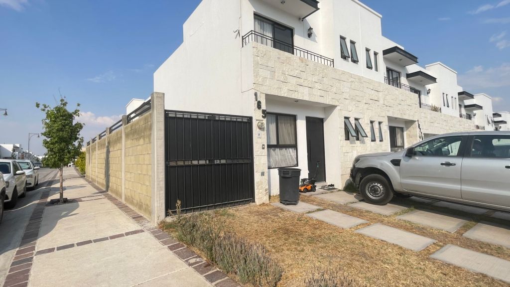 Casa en Renta cerca de Parque industrial Colinas. Candora